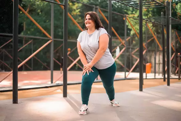 أسباب سمنة البطن والأرداف والحل الأسرع