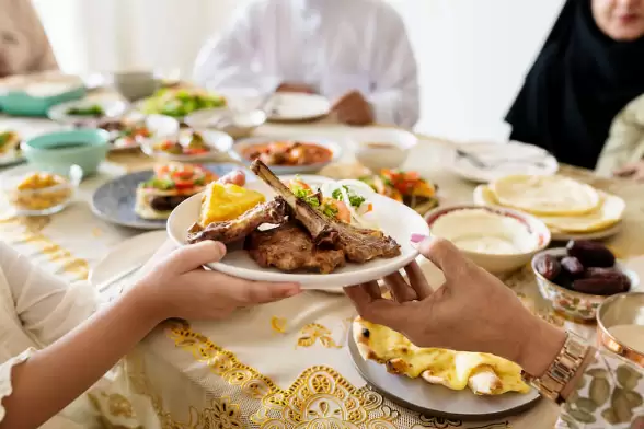 هل الفطور في رمضان يزيد الوزن