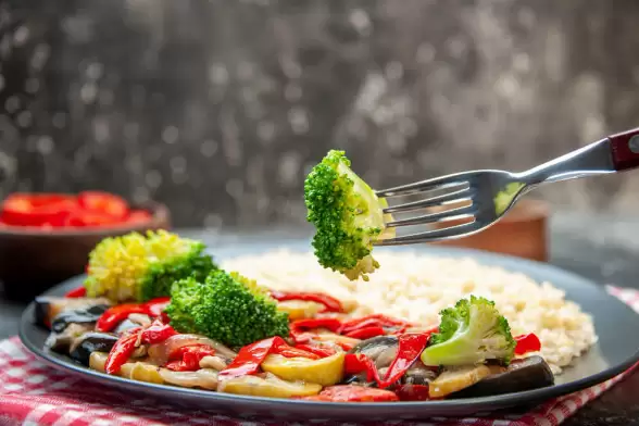 10 أطعمة غنية بفيتامين ك