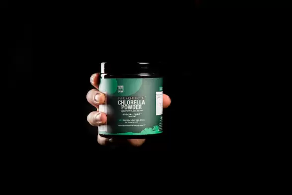 هل استخدام الكلوريلا يساعد ببناء العضلات بسرعة؟