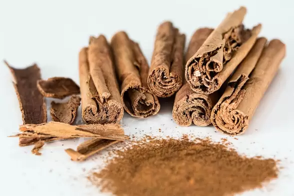 فوائد القرفة لتخسيس البطن