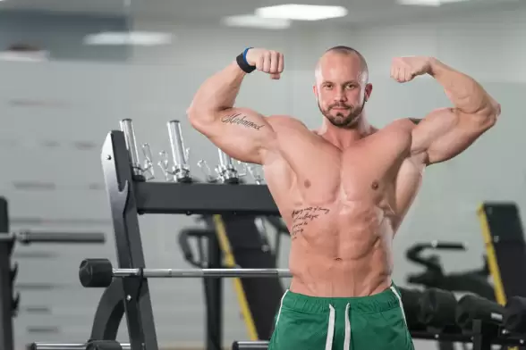 بناء العضلات بعد سن الأربعين
