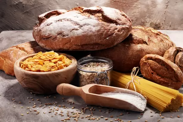 بالكربوهيدرات لا تعني دوما زيادة في الوزن فهي ضرورية للجسم للقيام بوظائفه وللحصول على الطاقة، لذا سنتعرف على الكميات الواجب تناولها من الكروهيدرات للحصول على الفائدة المرجوة منها.