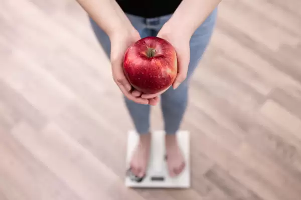 حساب احتياج السعرات الحرارية اليومي وفقاً لمعدل الوزن هو أفضل طريقة للتحكم في الوزن أو خسارة الوزن بشكل سريع، فما هي أفضل وسيلة لحساب السعرات اليومية دون أخطاء؟. 