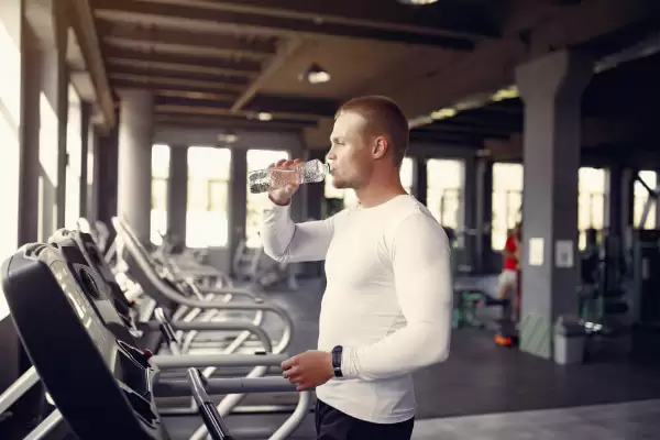 من المكملات الأكثر استخداما لعلاج النحافة وبناء العضلات سيرياس ماس، بالرغم من أنه أحد أقوى المكملات وأسرعها فاعلية، إلا أنه من الضروري أن تحذر من أضراره.
 